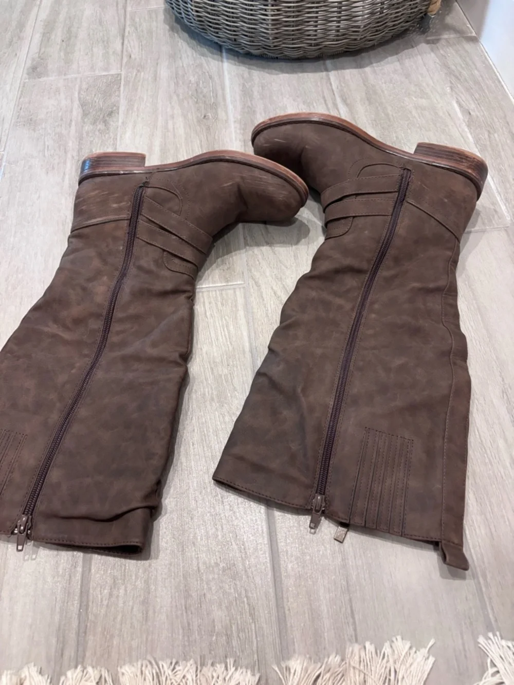 XOXOTall Brown Riding Boots with Side Zipper size 8- Mertle